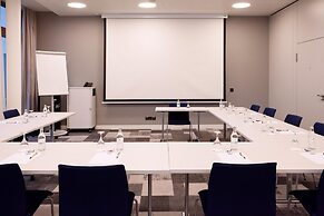 Hampton By Hilton Stuttgart Airport