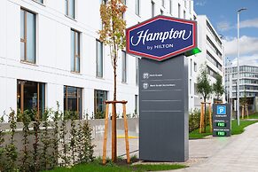 Hampton By Hilton Stuttgart Airport