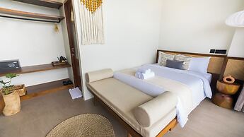 EL LAGO HOTEL
