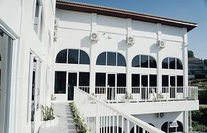 Escotel Melasti