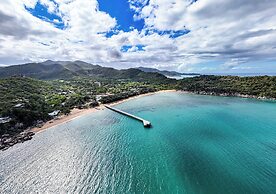 Picnic Bay Hotel