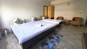 Happy Villa Guest House