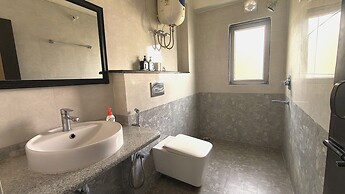 Happy Villa Guest House