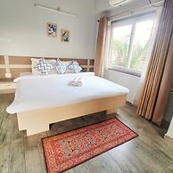 Happy Villa Guest House