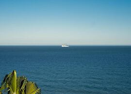 Beachfront Apartment in La Carihuela