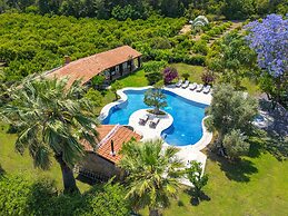 Cottage House - Adult Only
