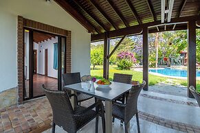 Cottage House - Adult Only
