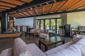 Cottage House - Adult Only