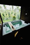 Calithra Boutique Resort