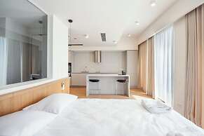 AURA Tbilisi Living