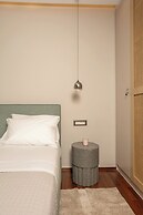 Demmi Central 2BR Designer Apt