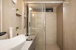 Demmi Central 2BR Designer Apt