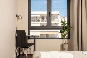Demmi Central 2BR Designer Apt
