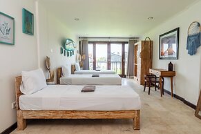 Soleia Surf Camp