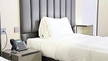 Royal Tulip Dancenter Suites Sharjah