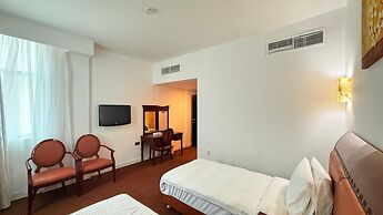 Royal Tulip Dancenter Suites Sharjah