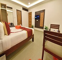 A K G Hotel