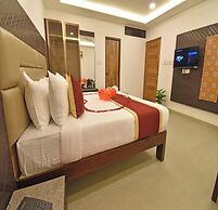 A K G Hotel