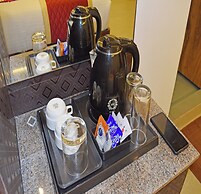 A K G Hotel