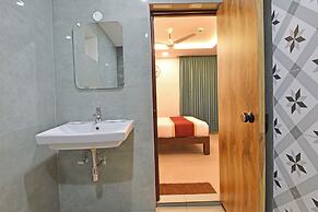A K G Hotel
