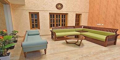 A K G Hotel