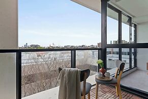 A Cozy 2BR Home Next to The Yarra River