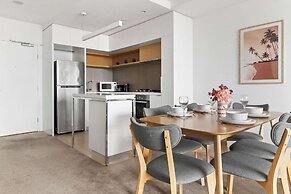 A Cozy 2BR Home Next to The Yarra River