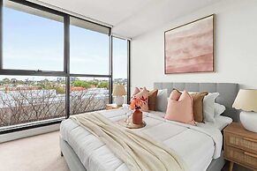A Cozy 2BR Home Next to The Yarra River