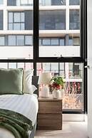 A Cozy 2BR Apt Next to The Yarra River