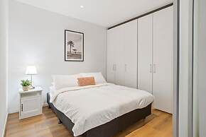 Cozy & Charming 2BR Stay, Free Parking