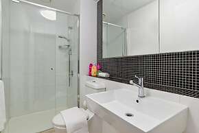 Cozy & Charming 2BR Stay, Free Parking