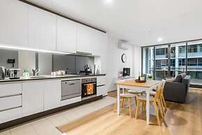 Cozy & Charming 2BR Stay, Free Parking