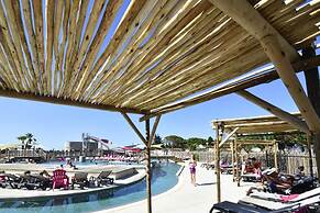 Relaxing Home in Water Park