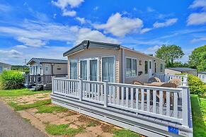 2 Bedroom Mobile Home in Wimborne, No Deposit