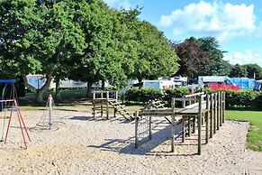 2 Bedroom Mobile Home in Wimborne, No Deposit