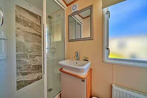 2 Bedroom Mobile Home in Wimborne, No Deposit