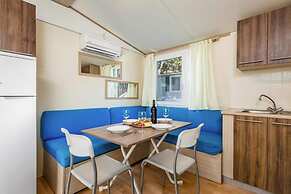 Mobile Home Pag Near Pebble Beach & Pools