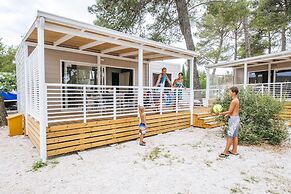 Zaton Resort Mobile Home With Pool