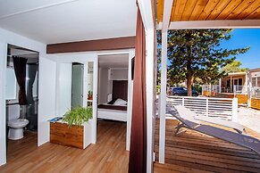 Zaton Resort Mobile Home With Pool