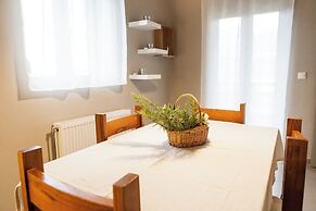 Villavia Residence - Ostria Pool Access Residence