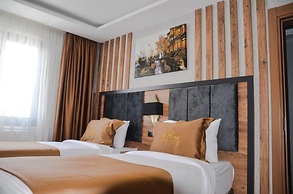 RUA WORLD HOTEL