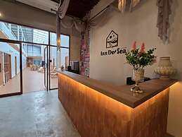 Inn De Sea Poshtel