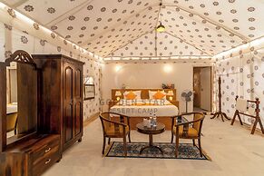 Golden Star Desert Camp