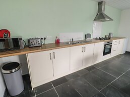 Seiriol Shepherds Hut