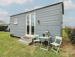 Seiriol Shepherds Hut
