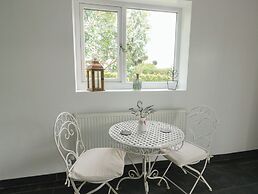 Seiriol Shepherds Hut
