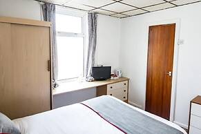 MyRoomz Silver Strand Hotel