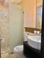 5th Avenue Room By BLVD
