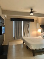 5th Avenue Room By BLVD