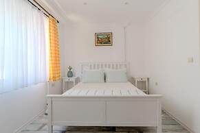 Morisi Pansiyon Karaburun